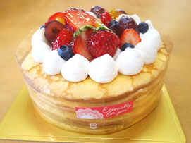 デコレーションケーキ